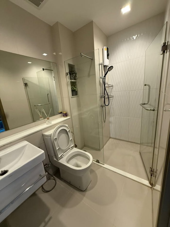 รูป Life Asoke - Rama 9 ห้องสวย ราคาดี สอบถามเพิ่มเติมได้ที่ Line @condorental - รูปที่ 13/13