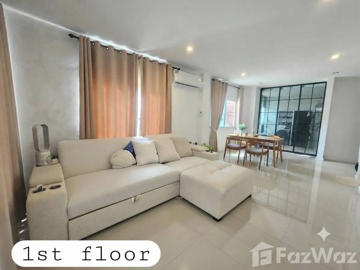 รูป ขายทาวน์โฮม 3 ชั้น หลังมุม 32 ตร.ว. | 200 ตร.ม. | 4 ห้องนอน 6799724 - รูปที่ 2/14