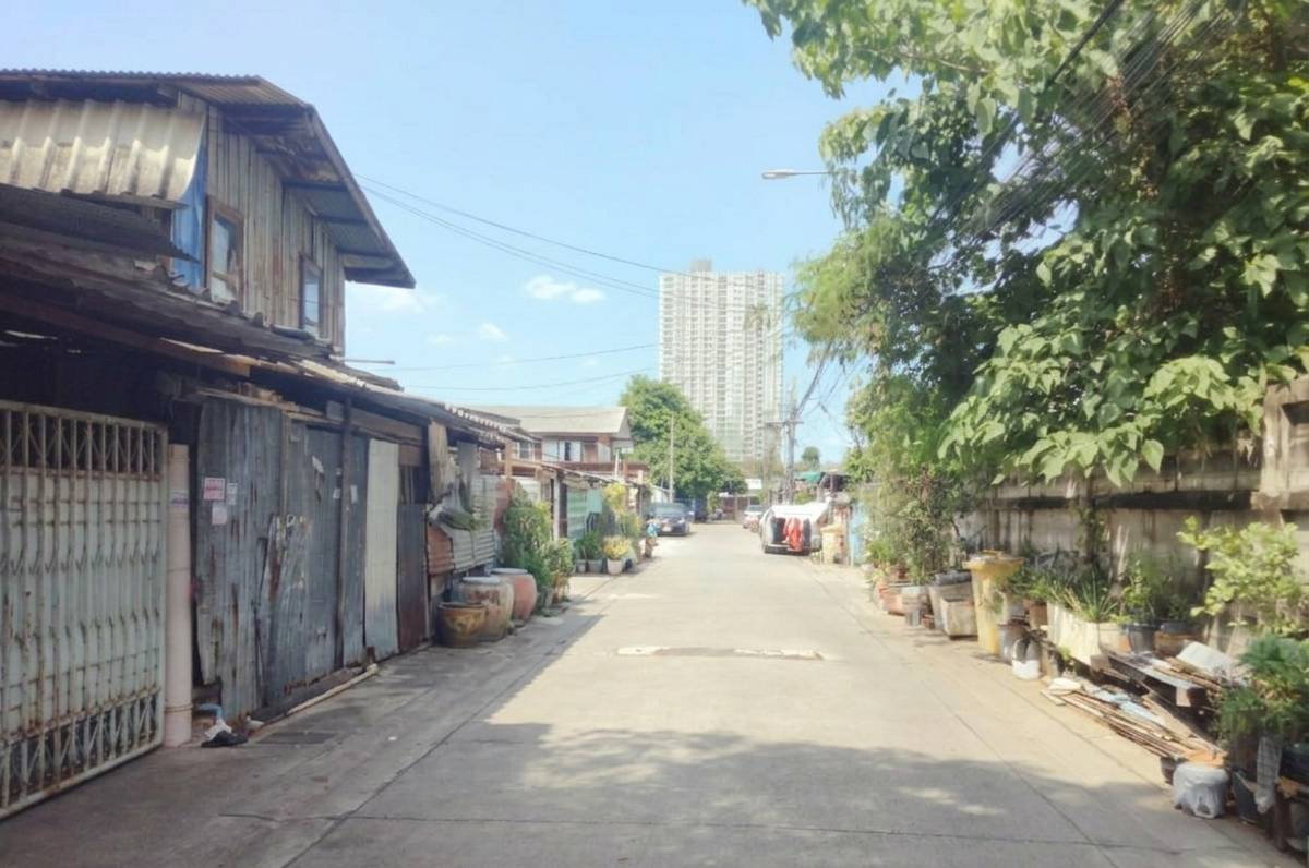 รูป 97583 - โอกาสทองของนักพัฒนาอสังหาฯ! ขายที่ดินทำเลทอง ผังสีส้ม (ย.6) ซอยเรวดี 24 รวมกว่า 4 ไร่เศษ ใกล้รถไฟฟ้าสายสีม่วงและใจกลางนนทบุรี - รูปที่ 12/12