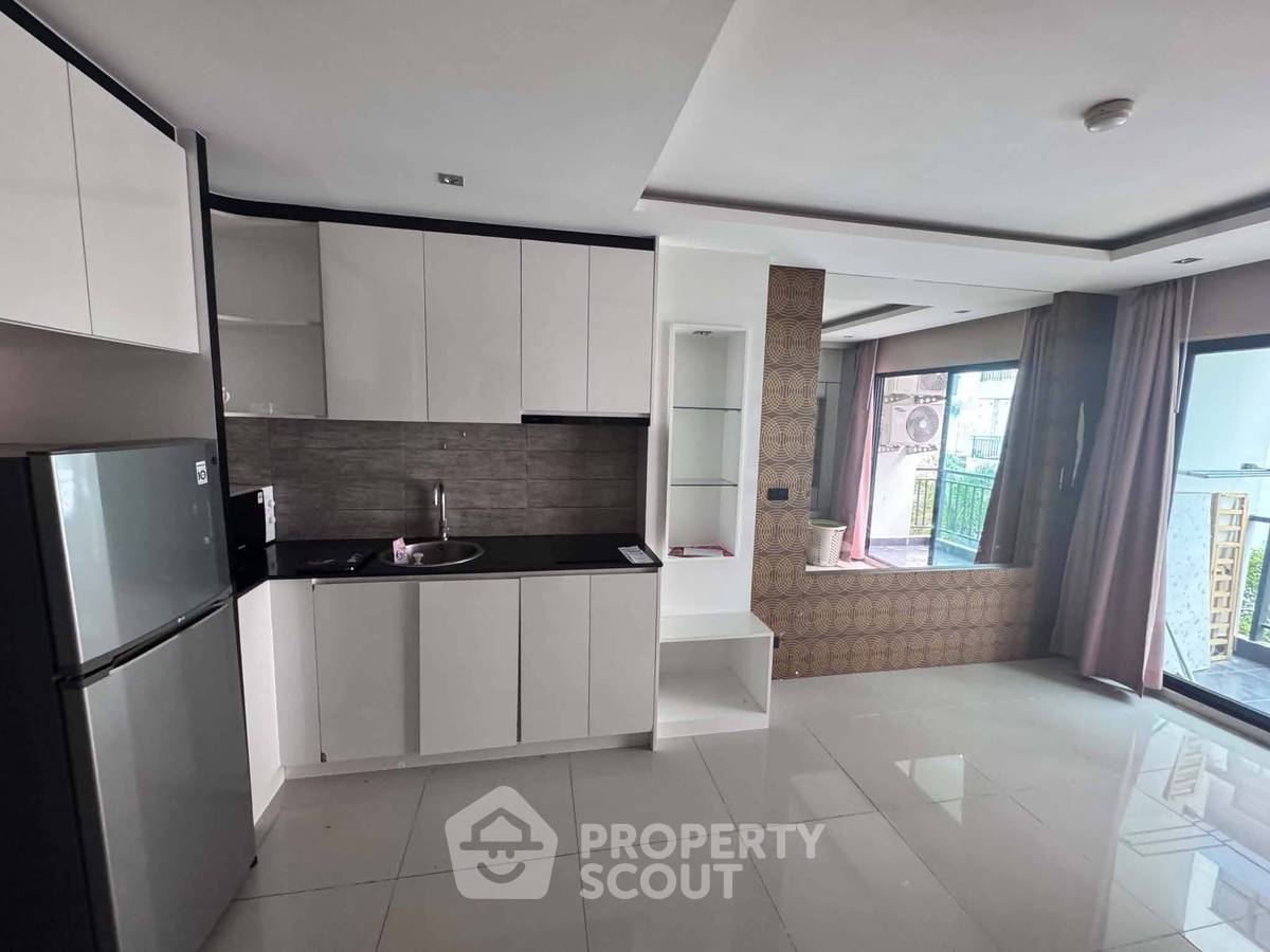 รูป คอนโด 1-ห้องนอน ที่ เดอะ บลู เรสซิเด้นท์ ใกล้ พัทยาตะวันออก (ID 3349904) - รูปที่ 8/13