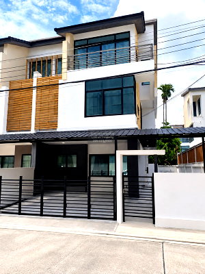 เช่าทาวน์โฮม นนทบุรี : เช่าทาวน์เฮ้าส์/ทาวน์โฮม  เวอรีเดียน ราชพฤกษ์ MRT-บางรักใหญ่ บางรักน้อย เมืองนนทบุรี นนทบุรี CX-176947 ✅ ทักไลน์ @connexproperty ตอบทันที ทีมงานมืออาชีพ ✅