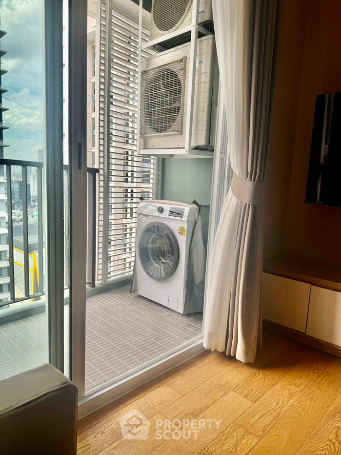 รูป ชั้น 31 ห้องนอน 1 ห้อง The Saint Residences ใกล้ MRT พหลโยธิน 100 ม. (ID 3348553) - รูปที่ 9/16