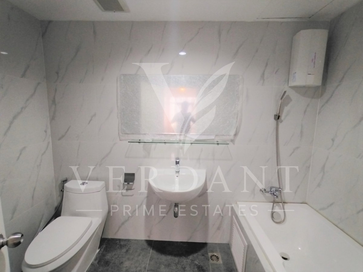 picture Waterford spacious 100 sqm room for rent, Foreigner welcome - 10/23
