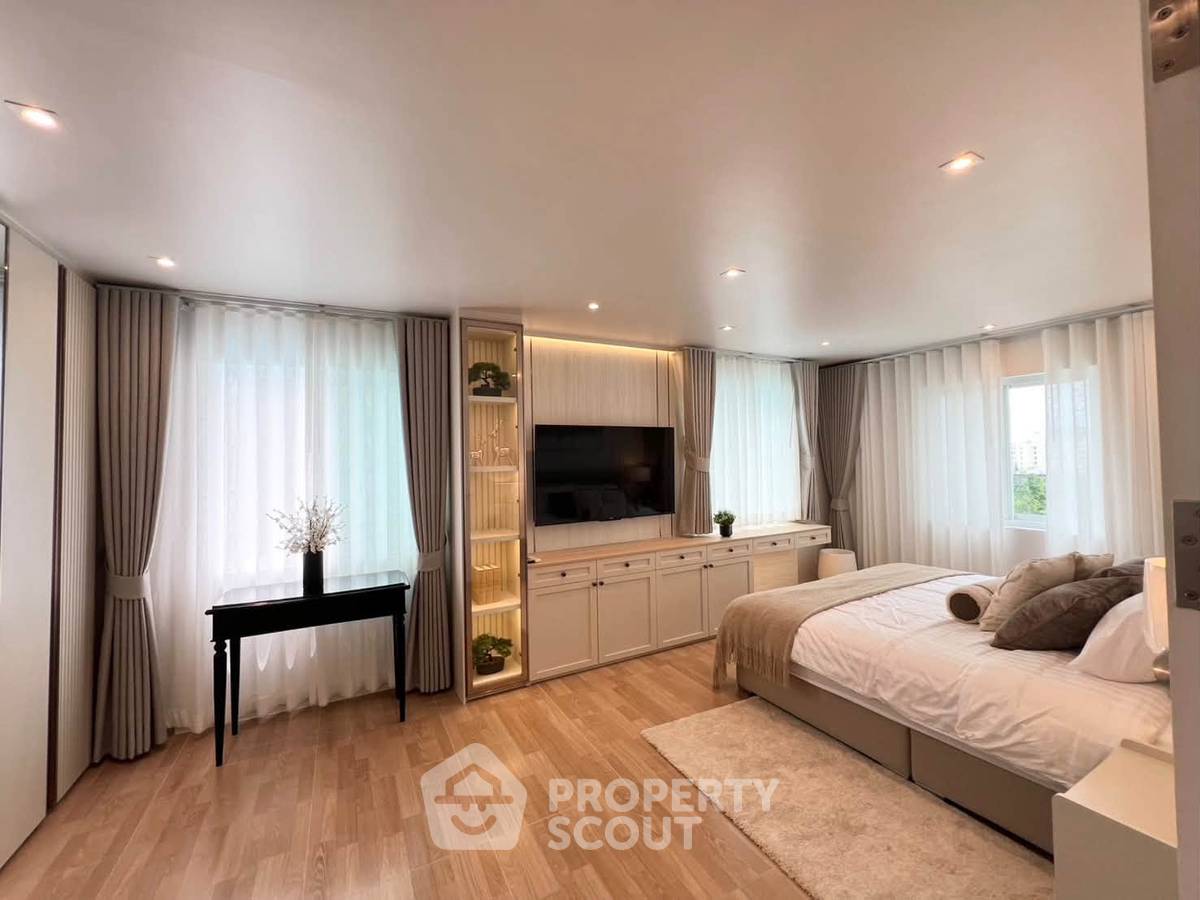 picture 2-BR Condo At Fortune Condotown Condominium, Chong Nonsi (ID 3348552) - 3/15