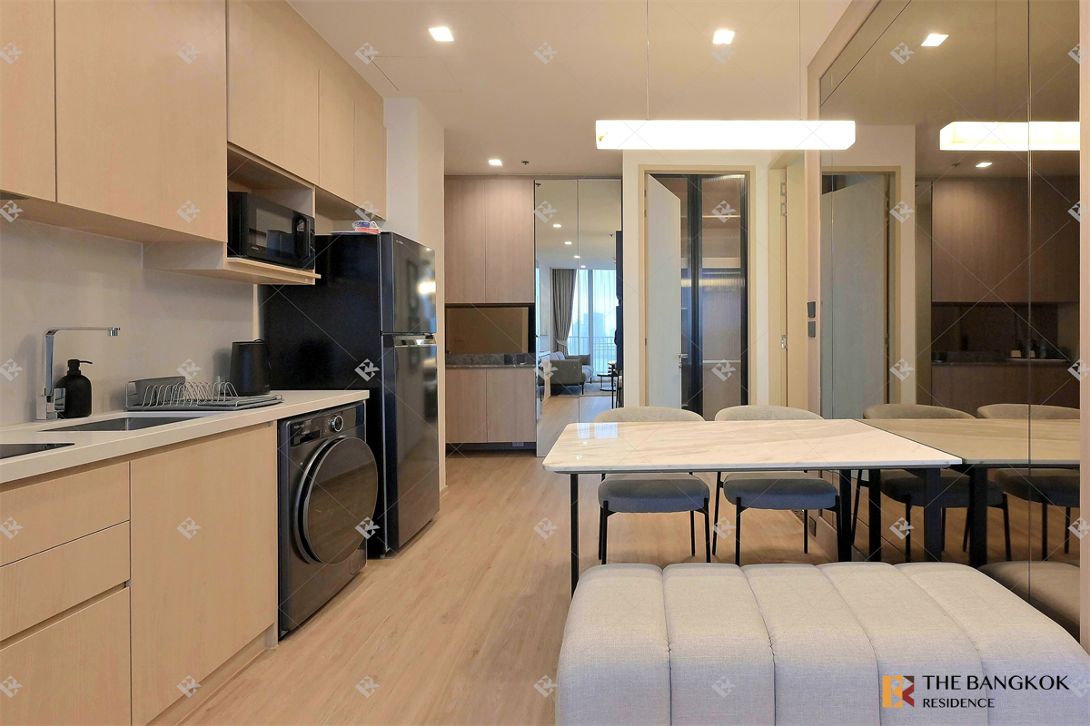 picture High-potential Location, Not as Expensive as You Think NOBLE STATE 39 near BTS Phrom Phong - 9/10