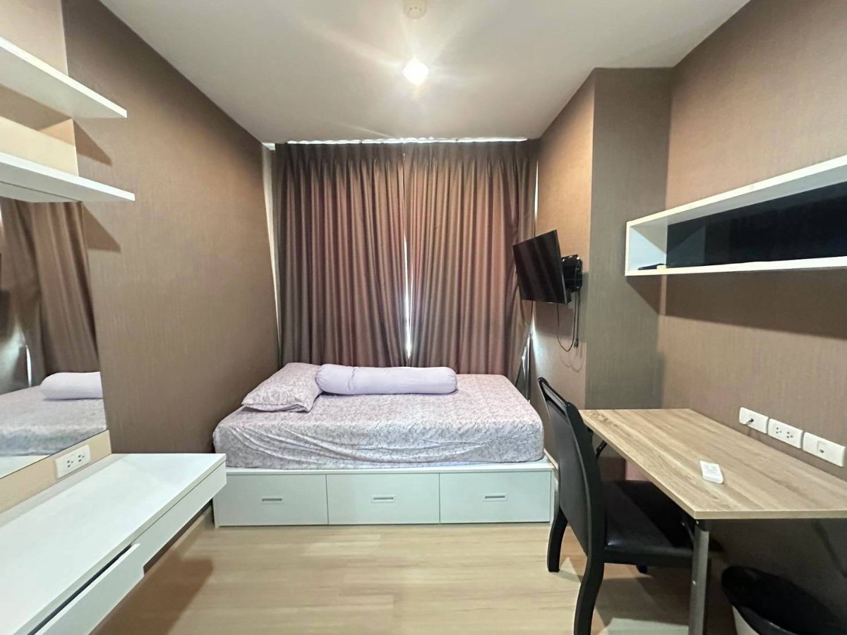 picture Shock price for rent at Life@Ladprao18 - 1/6