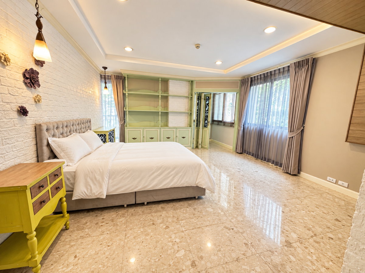 picture The Crest Ruamrudee 2BR 110 SqM | 132K/SqM, 14.16% Below Market - U6567040 - 7/17
