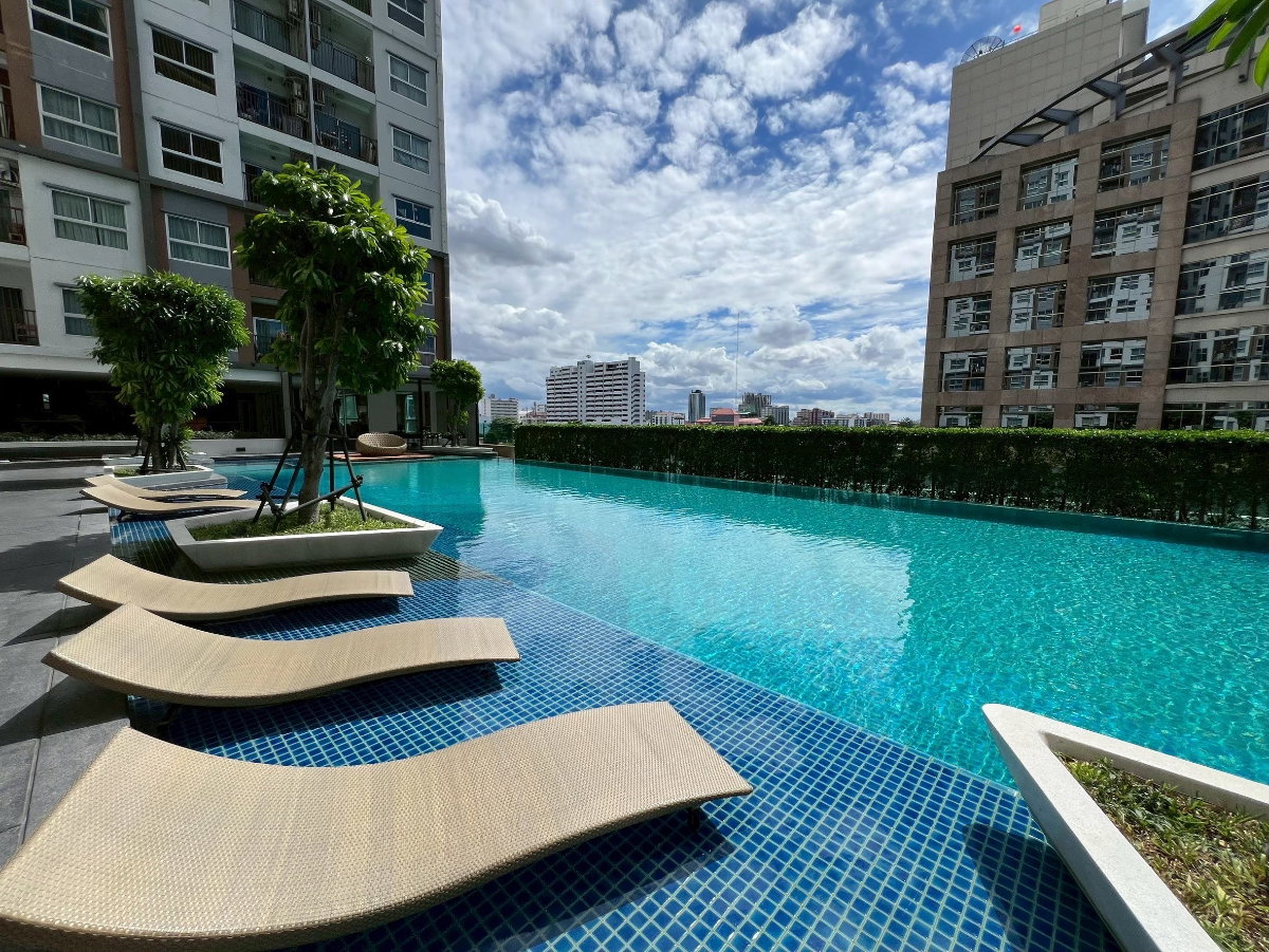 รูป T291 ให้เช่าคอนโด The Trust Condo Ngamwongwan (เดอะ ทรัสต์ คอนโด งามวงศ์วาน) ห้องตกแต่งสวย แอร์2ตัว เฟอร์ครบ ฟรีWiFiแรงมาก - รูปที่ 24/27
