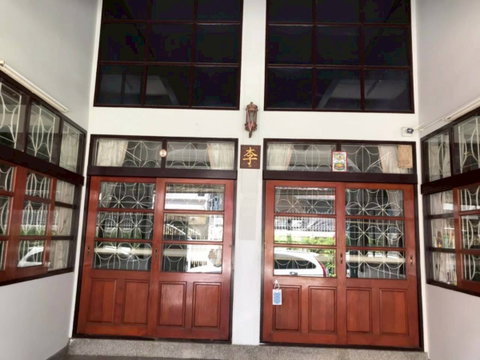 ขายบ้านเดี่ยว 3 ชั้น พร้อมชั้นดาดฟ้า 35 ตร.ว. จรัญสนิทวงศ์–สิรินธร ใกล้ MRT สิรินธร เข้า-ออกได้หลายเส้นทาง