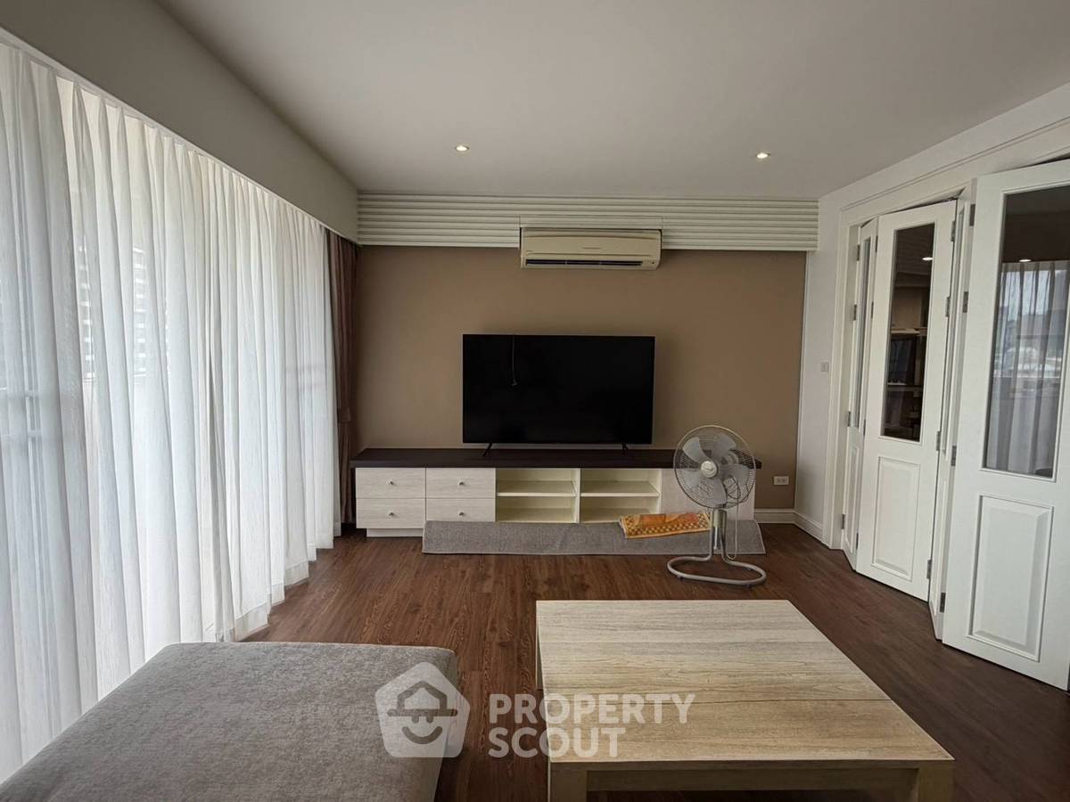 picture 200 Sqm 2-BR Condo At DS Tower 1 Near BTS Phrom Phong (ID 3348809) - 5/10