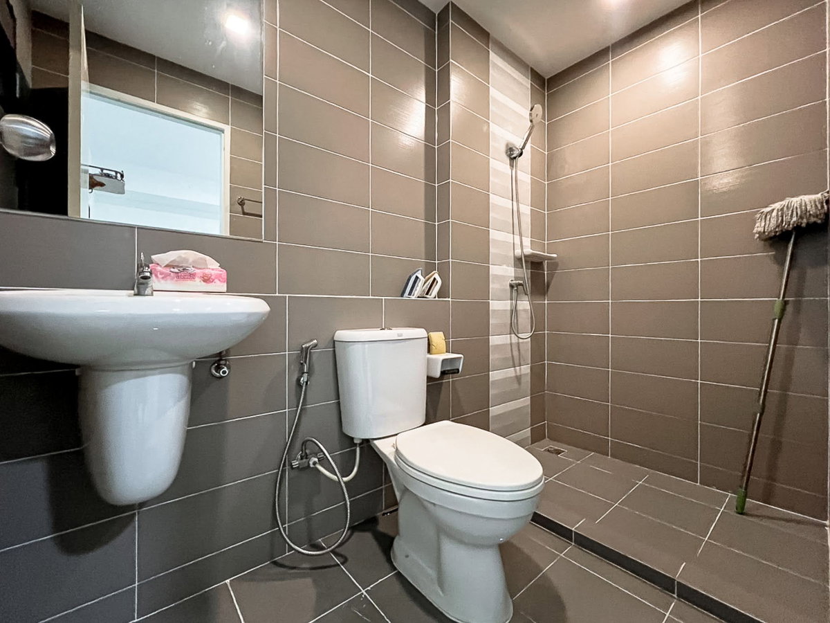 รูป ทาวน์โฮม 2 ชั้น พลีโน ลาดพร้าว-เสรีไทย เดินทางสะดวกสบาย เชื่อมต่อสู่ใจกลางลาดพร้าว หนึ่งเดียวในโซนลาดพร้าวที่ใกล้รถไฟฟ้าและทางด่วน - รูปที่ 19/19