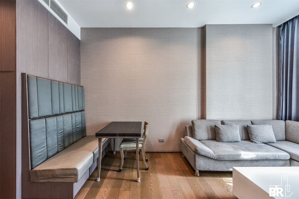 picture Easy Travel, Fully Utilized Space The Diplomat Sathorn near BTS Surasak - 3/10