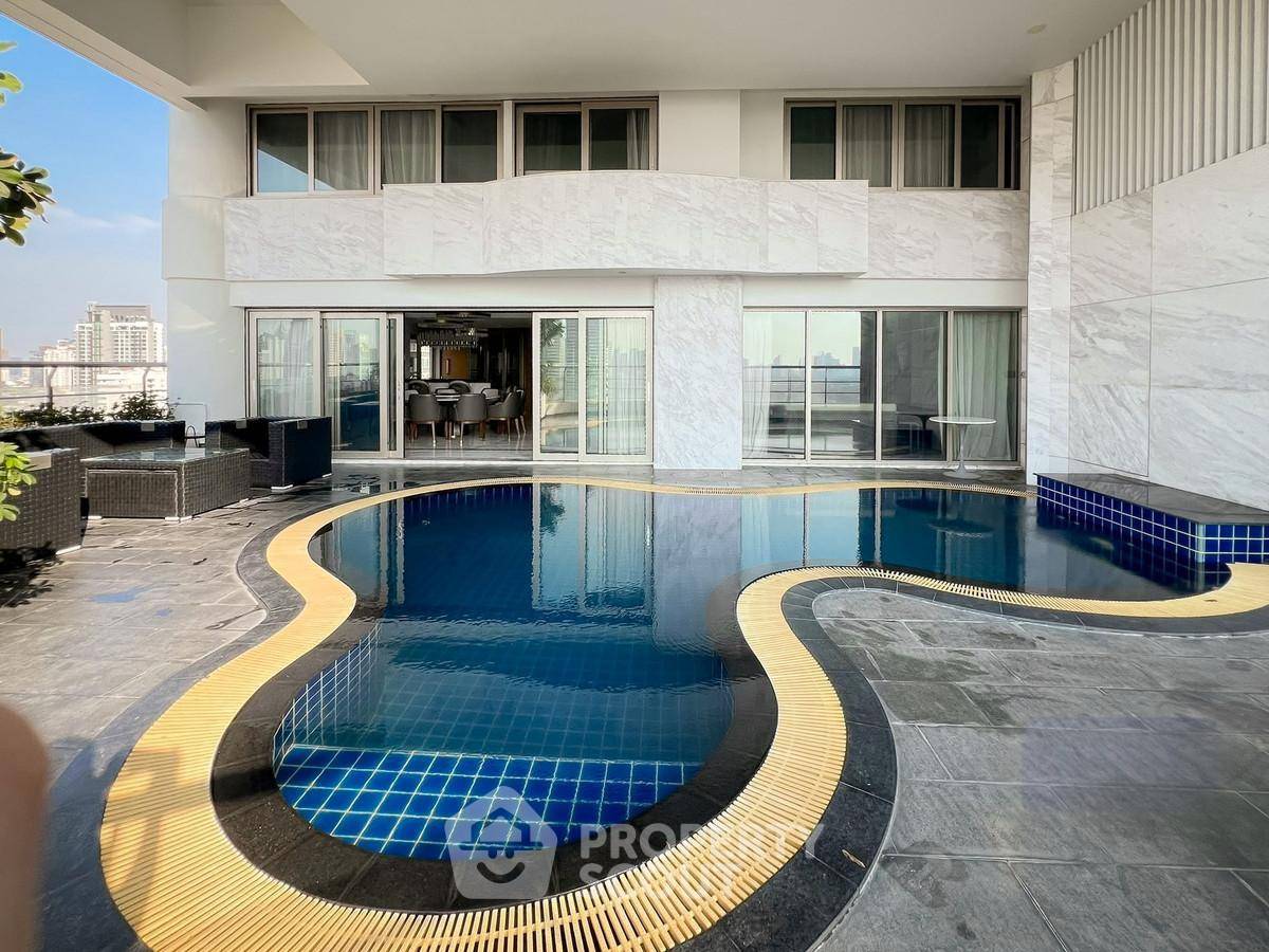 รูป คอนโด 3-ห้องนอน ที่ เลอ รัฟฟิเน่ สุขุมวิท 24 คอนโดมิเนียม ใกล้ BTS พร้อมพงษ์ (ID 2885124) - รูปที่ 4/11