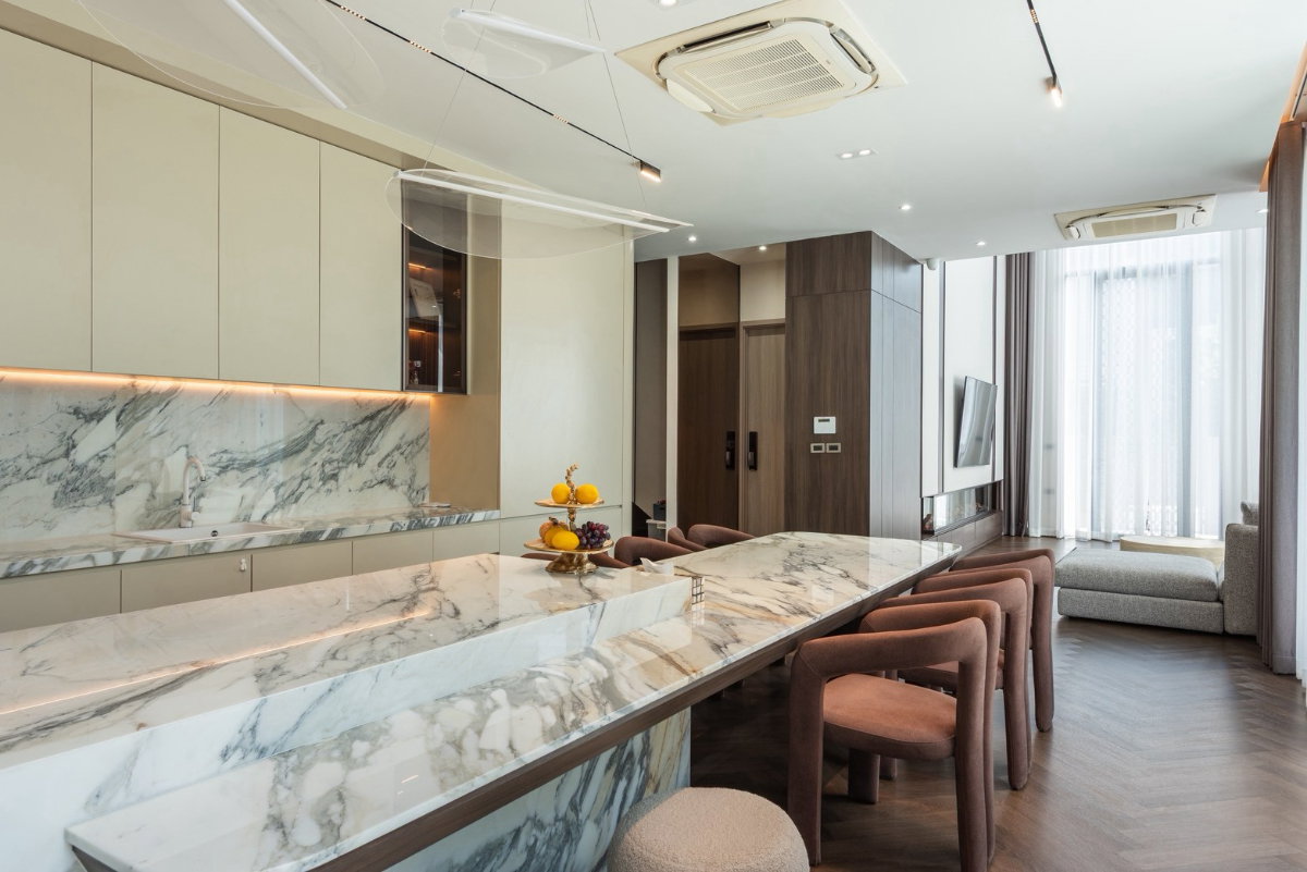 รูป บ้านเดี่ยวพูลวิลล่าหรูระดับ Ultra-Luxury! BELGRAVIA บางนา-พระราม 9 บิวท์อินสวยจัดเต็ม พร้อมสังคมส่วนตัวขั้นสุดเพียง 65 ครอบครัว สภาพใหม่พร้อมอยู่ - รูปที่ 44/67