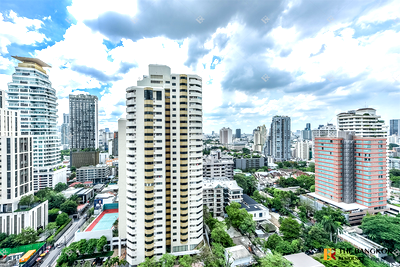Condos for rent : Vittorio Sukhumvit 39 near BTS Phrom Phong