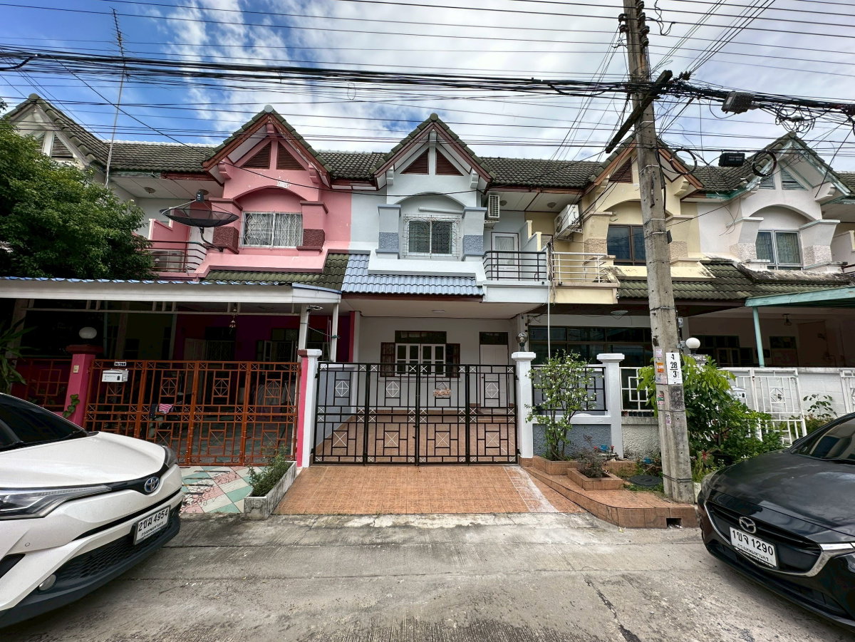 ขายทาวน์เฮ้าส์ 2 ชั้น หมู่บ้านรื่นฤดี ซอยรามคำแหง180 