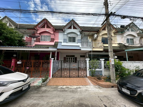 ขายทาวน์เฮ้าส์ 2 ชั้น หมู่บ้านรื่นฤดี ซอยรามคำแหง180 