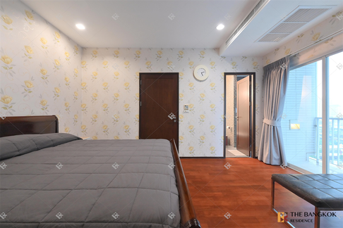Noble Ora Thonglor Beautiful Room, Good Condition