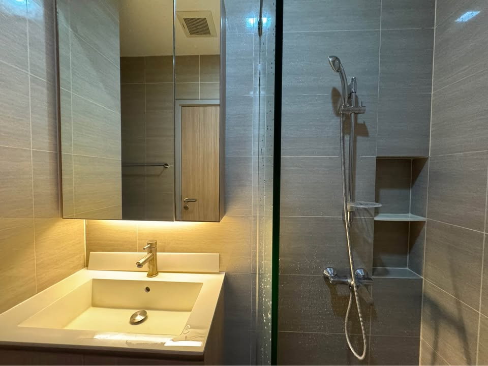 picture (Pet Friendly 🐶🐱)Code: 26KJ5216  for rent M Jatujak 🔥🔥 Line ID: @kjcondo (with @)🔥🔥 - 8/10