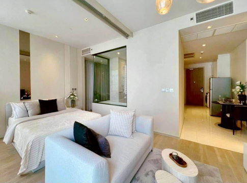 ✨ HOT DEAL ✨Condo for RENT Ashton Silom | Ready to MOVE IN!!! | Near BTS Chongnonsri