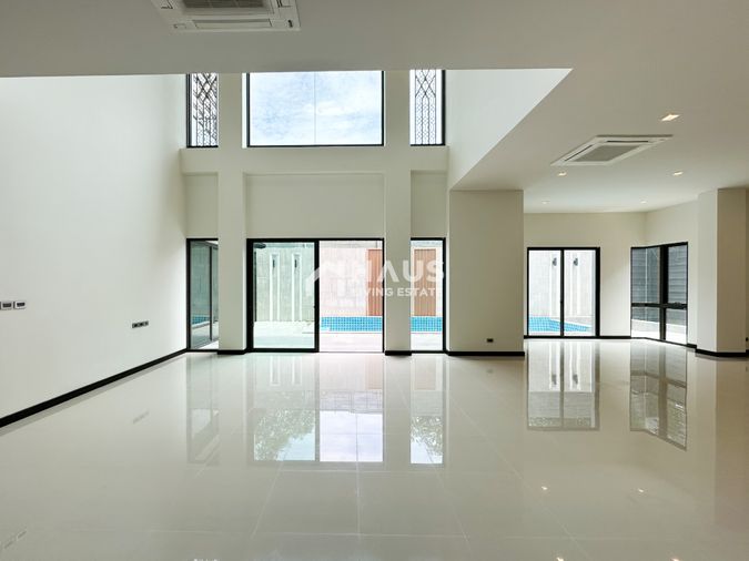 ขายบ้านเดี่ยว 5 ห้องนอน 706 ตร.ม. 129.5 ตร.ว. ดิ ออปซิเดียน พุทธมณฑลสาย 1