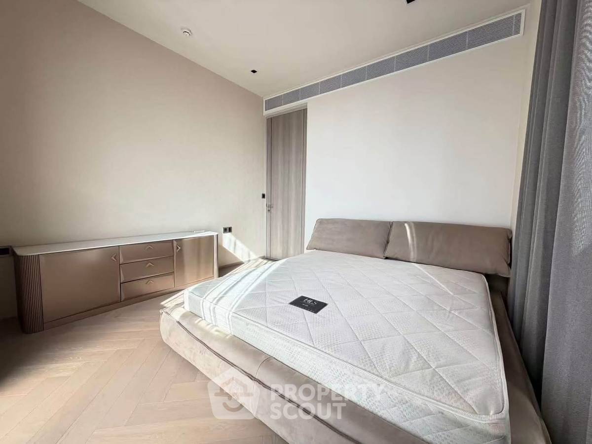 picture Spacious 4-BR 182 Sqm At The Reserve Sathorn Near BTS Sala Daeng (ID 3348731) - 7/12