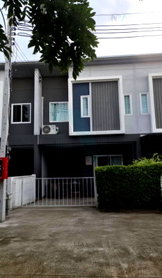 Townhouses for sale : 📌 For Sell Town house BAANFAH TOWNEE SRINAKARIN-THEPARAK 2-story 3 bedroom 2 bathroom