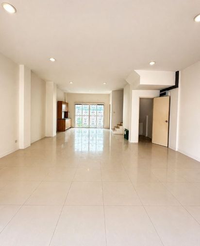 4-bed home office for rent, 230 sqm, 25 sq wah, Rat Burana