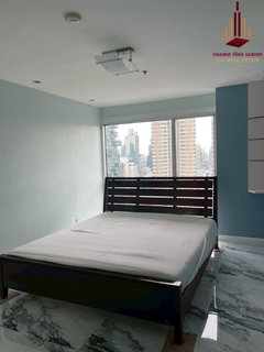 ✨ For Sale: Silom Suite Condo ✨ 💰 Only 5,400,000 THB