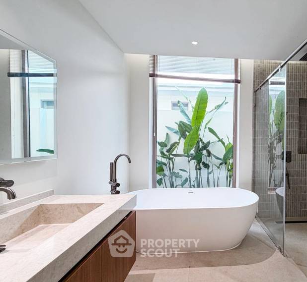 รูป วิลล่า 4-ห้องนอน ใน เชิงทะเล (ID 3341617) - รูปที่ 2/15