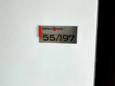 ขายคอนโด : 🌇 ขายคอนโดแต่งสวย! ห้องมุม วิวสระ 🔥 ชาโตว์ อินทาวน์ สุขุมวิท 62/1 (Chateau In Town Sukhumvit 62/1)