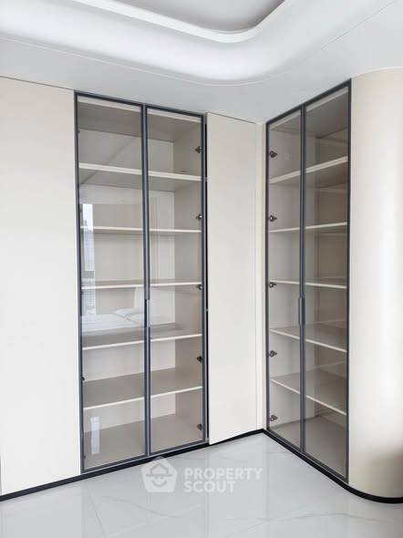 picture 45th-Floor 4-BR 189 Sqm At Supalai Icon Sathon Near MRT Silom (ID 3350410) - 4/11