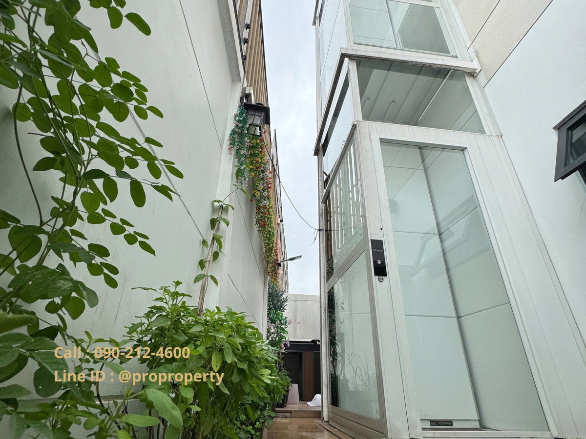 รูป ขายบ้านหรู 3 ชั้น ทำเลหายากโซนเอกมัย ไพรม์ ไนน์ เอกมัย (Prime Nine Ekamai) พร้อมลิฟต์และ Rooftop - รูปที่ 7/9