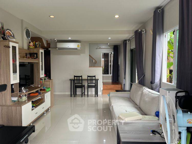 รูป บ้าน 3-ห้องนอน ที่ ภัสสร เทพารักษ์-บางนา ใน บางปลา (ID 3349209) - รูปที่ 1/17