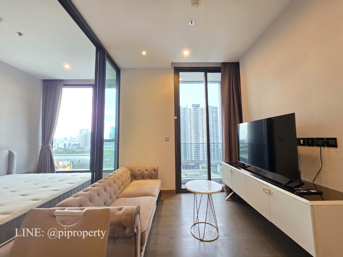รูป ให้เช่าคอนโดหรู The Esse at Singha Complex ติด MRT เพชรบุรี (0 เมตร) ห้องแบบ 1 ห้องนอน ตกแต่งครบพร้อมเข้าอยู่ - รูปที่ 2/34