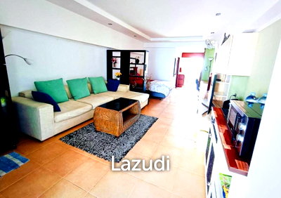 Condos for sale : Wongamat Garden Beach Resort Spacious Studio Sea View Condo
