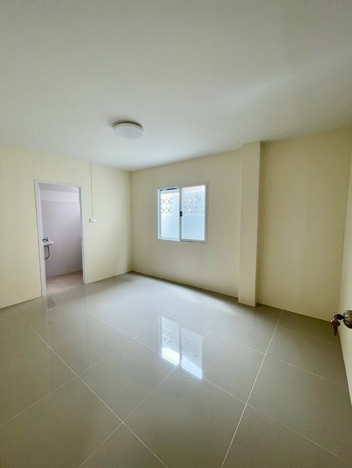 รูป 🏡 บ้านรีโนเวทใหม่ ทำเลสันผักหวาน ราคาพิเศษ 1.69 ล้านบาท 📞 063-664-9056 - รูปที่ 5/11