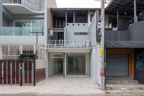 LTH16283 - Commercial Building For Rent | Ekkamai 2 | BTS Ekkamai 500 m. | 250 Sq.m. | 2 Beds | 2 Baths | 85K/Month