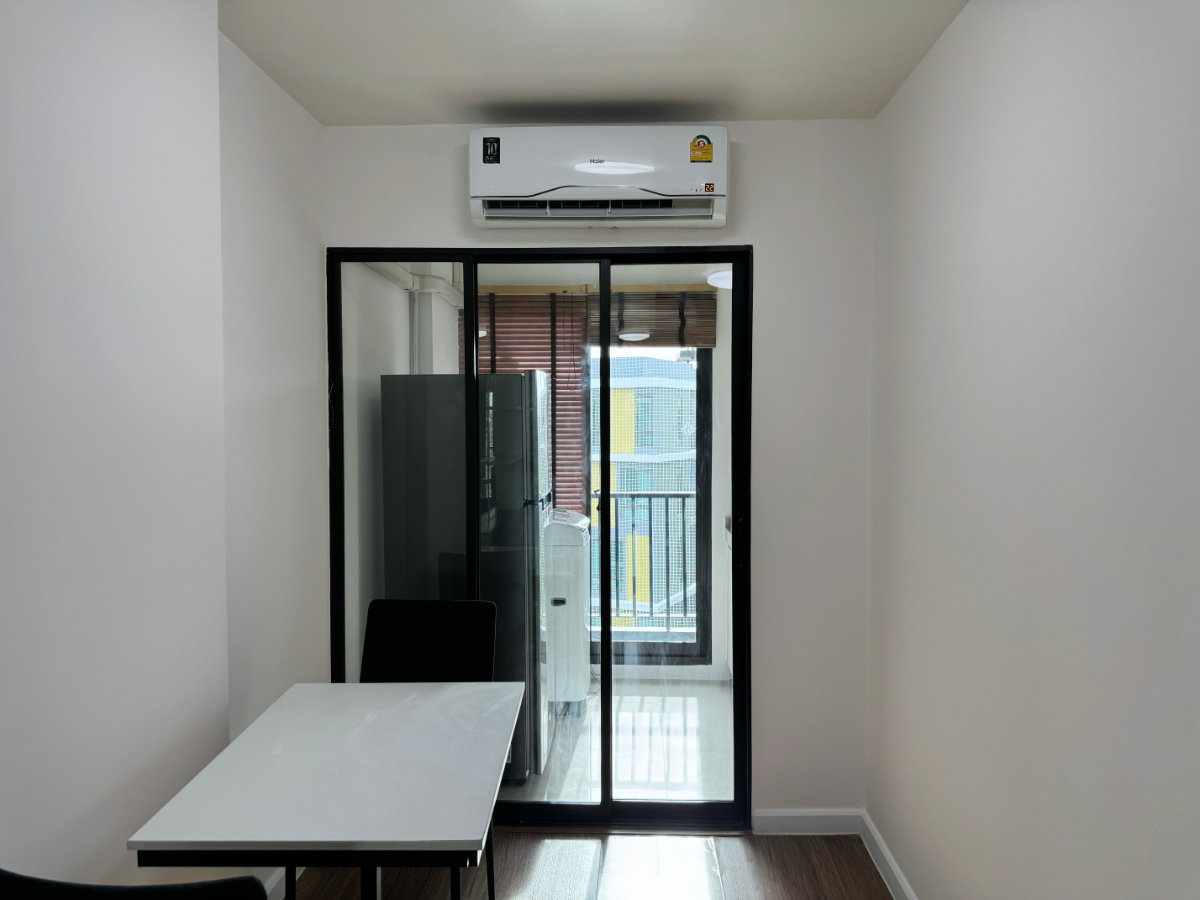 รูป ขาย iCondo สุขุมวิท 103 | ชั้น 8 ชั้นบนสุด วิวสระ | 33.81 ตร.ม. | 1.89 ล้านบาท - รูปที่ 6/21