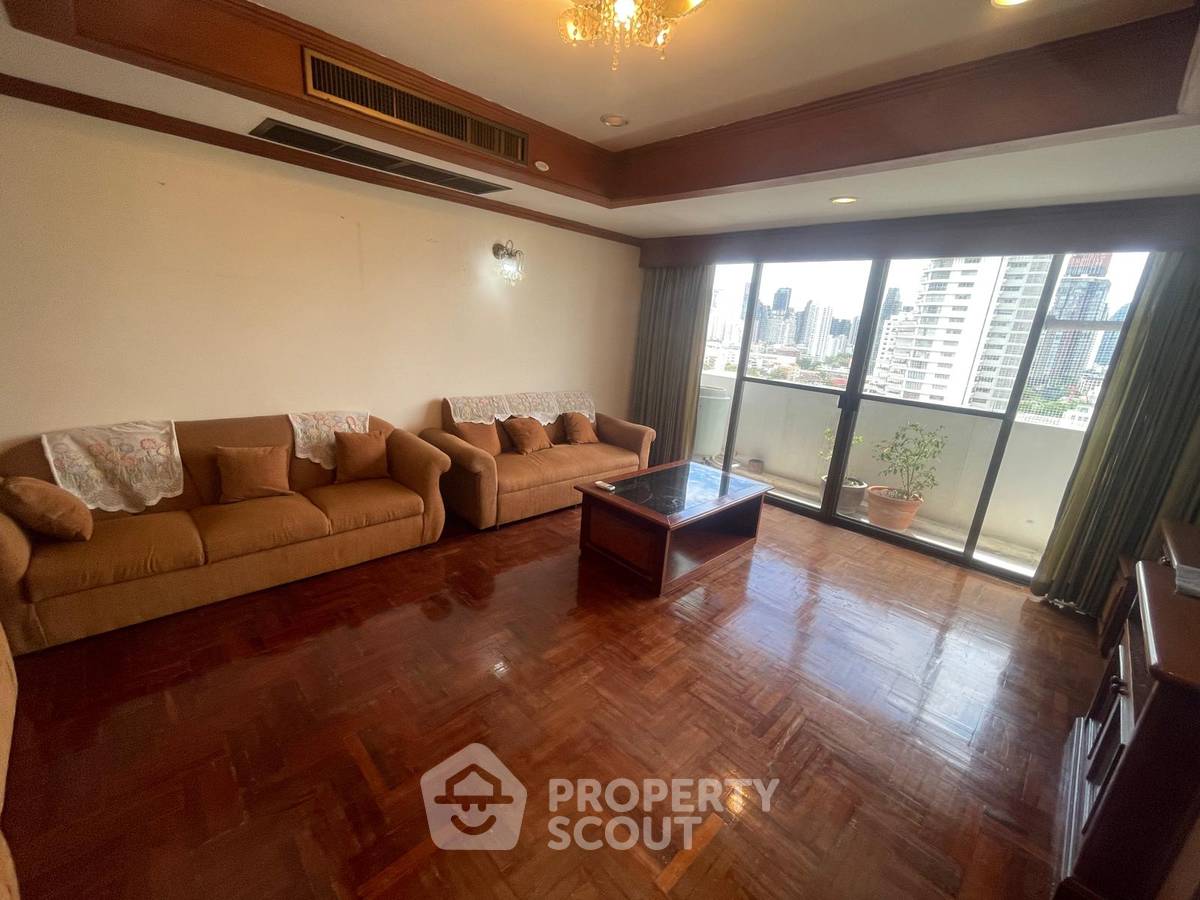 รูป คอนโด 3 ห้องนอน เลี้ยงสัตว์ได้ Empire House Condominium ชั้น 16 ใกล้ BTS Ekkamai (ID 3350537) - รูปที่ 1/8