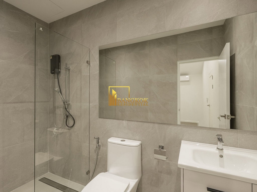 รูป Luxurious 3 Bedroom Townhouse in Phra Khanong Area - BR49101TH - รูปที่ 8/10