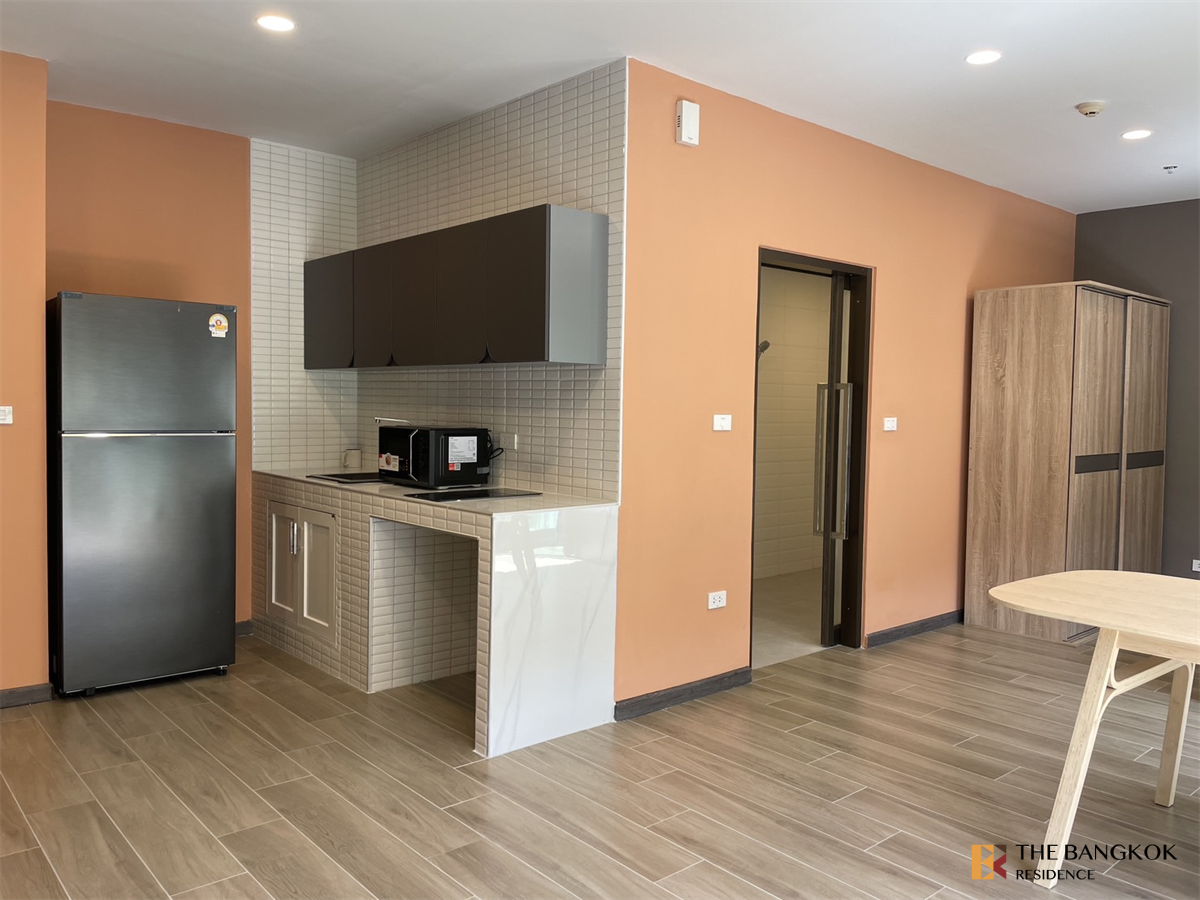 picture Best Location Condo for City Dwellers Noble Solo - 7/10