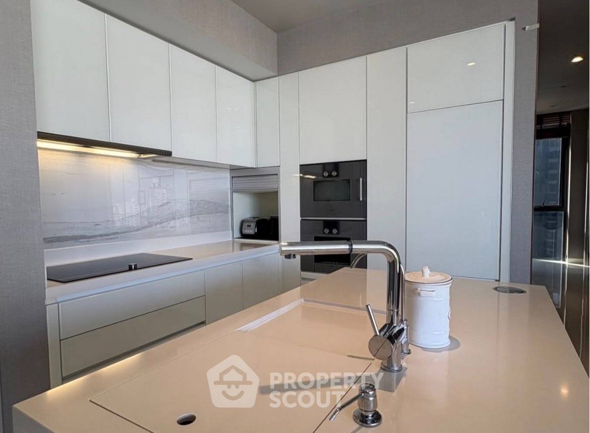 picture 2-BR Condo at Vittorio Sukhumvit 39 near BTS Phrom Phong (ID 3351045) - 10/19