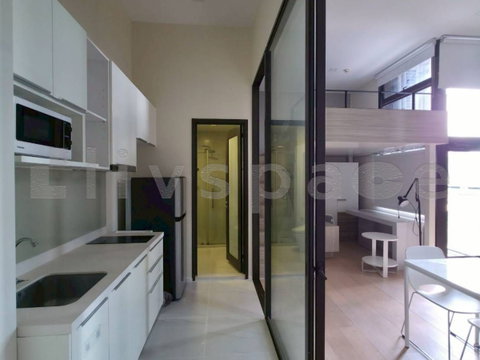▚ L1JC0Eツ ให้เช่า Chewathai Residence Asok Loft 35ตร.ม. ชั้นสูง มีครัวกั้นห้อง ซื้อโซฟา+ทีวีใหม่ให้ พร้อมอยู่ ใกล้ MRT พระราม 9✨