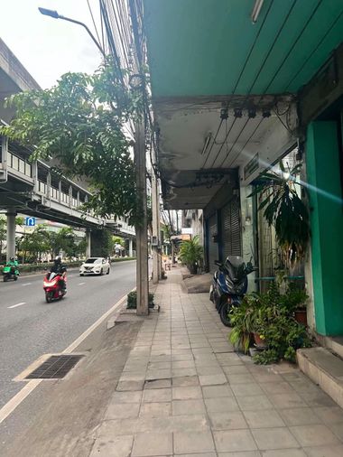Land for sale, 827 sq wah, Watthana
