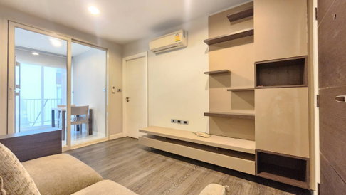 Rent The Crest Sukhumvit 49, 7th floor, size 34 sqm, Eastern balcony