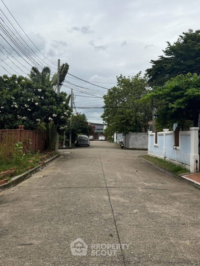 รูป บ้าน 4 ห้องนอน เลี้ยงสัตว์ได้ ที่ Nantawan Ramintra-Watcharaphon (ID 3350041) - รูปที่ 30/36