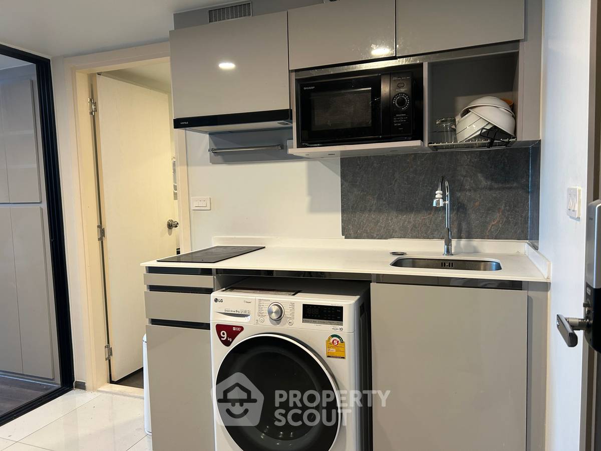 picture 1-BR Condo at KnightsBridge Space Rama 9 near MRT Phra Ram 9 (ID 2199589) - 8/10