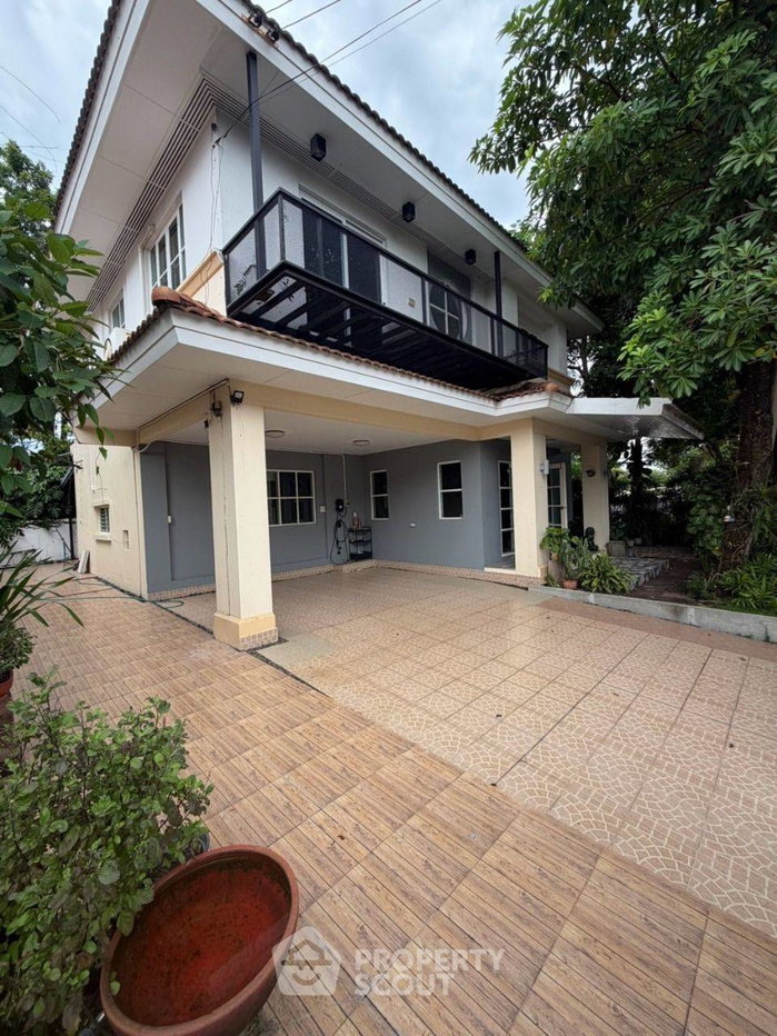 รูป บ้าน 4 ห้องนอน เลี้ยงสัตว์ได้ ที่ Nantawan Ramintra-Watcharaphon (ID 3350041) - รูปที่ 2/36