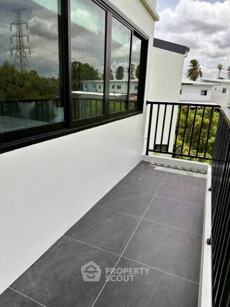 รูป วิลล่า 5-ห้องนอน ใกล้ เมืองพัทยา (ID 3349600) - รูปที่ 26/29